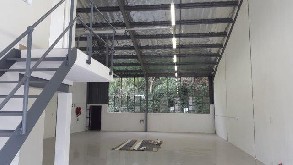 mini factory in westmead for rent