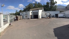 1056m2 Factory, 1000m2 Yard, 400 Amps to let