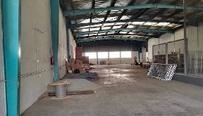 springfield warehouse to let