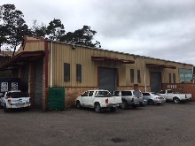 Workshop with yard in westmead to let