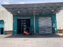 2636m2 Warehouse to let in New Germany 