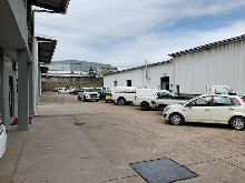 378m2 Warehouse To Let in Riverhorse