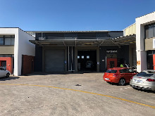 880m2 Warehouse To Let in Riverhorse