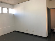 500m2 Warehouse To Let in Springfield