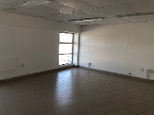 488m2 Warehouse To Let in Westmead