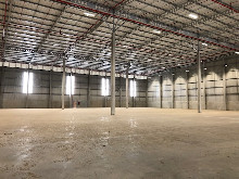 5400m2 Warehouse To Let in Glen Anil