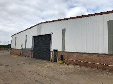1700m2 Warehouse To Let + 8300 Yard in Phoeni