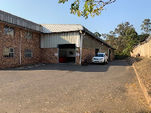1768m2 Warehouse To Let in Red Hill