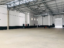 704m2 Warehouse To Let in Riverhorse