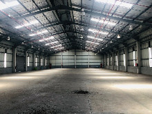 2708m2 Warehouse To Let in Riverhorse