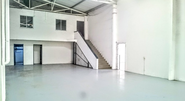 warehouse to rent