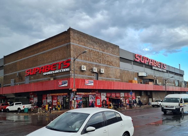 Retail Shop to rent in Hill Street Pinetown 