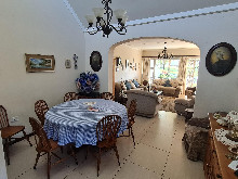 Secure Simplex in Durban North For Sale - Open Plan Dinning View
