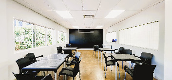 Commercial Office To Let