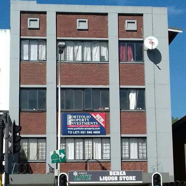 One Bedroom Flat to Let in Berea Road Durban Metropolis, Kwazulu
