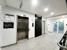 Commercial Office To Let