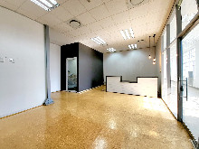 Commercial Office To Let