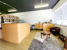 Commercial Office To Let