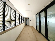 Commercial Office To Let