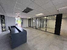 AAA Grade Office in La Lucia to Rent