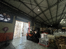 2060 Square Meter warehouse with 950 amps