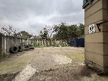 Warehouse in Briandene for Rent