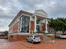 La Lucia Office for Rent