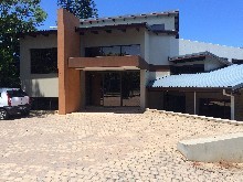 627m2 Commercial Office Building For Sale in 