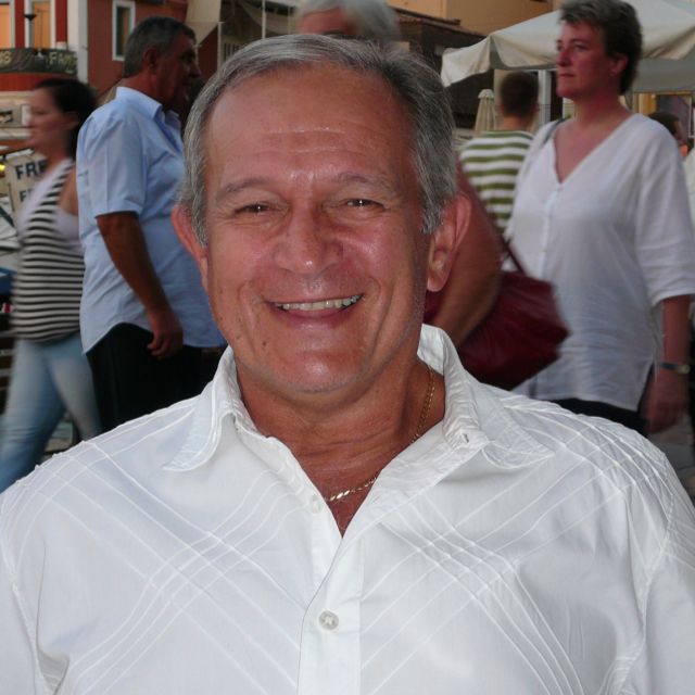 Billy Constantinou